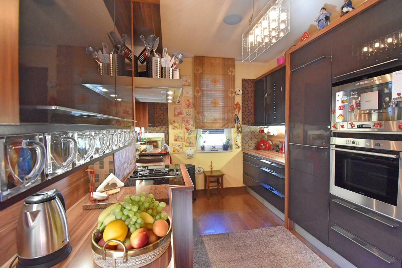 Apartment President Загреб Экстерьер фото